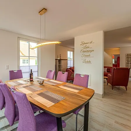 Holiday home 5 Sterne - Ferienhaus Klar Zum Einschiffen Parow